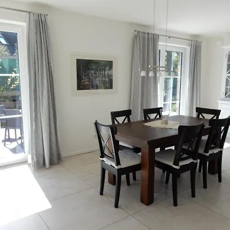 Apartment Landidyll - Ferienwohnung Mit Garten Lubeck